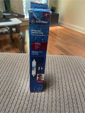 GE Water Filter GXRTQ 
Filter only -no quick connectors enclosed
